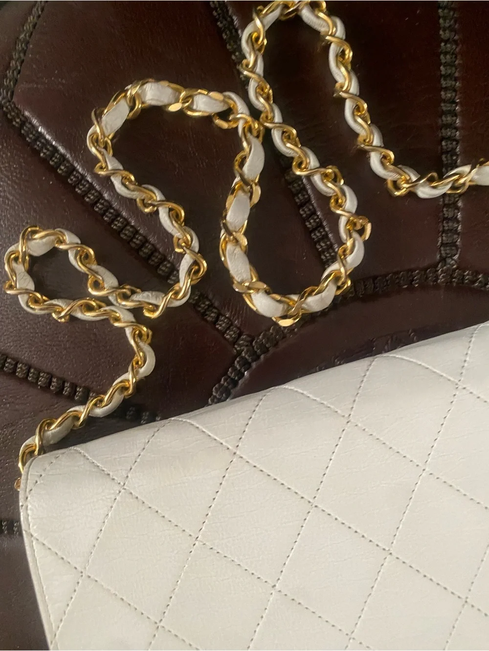 CHANEL classic quilted